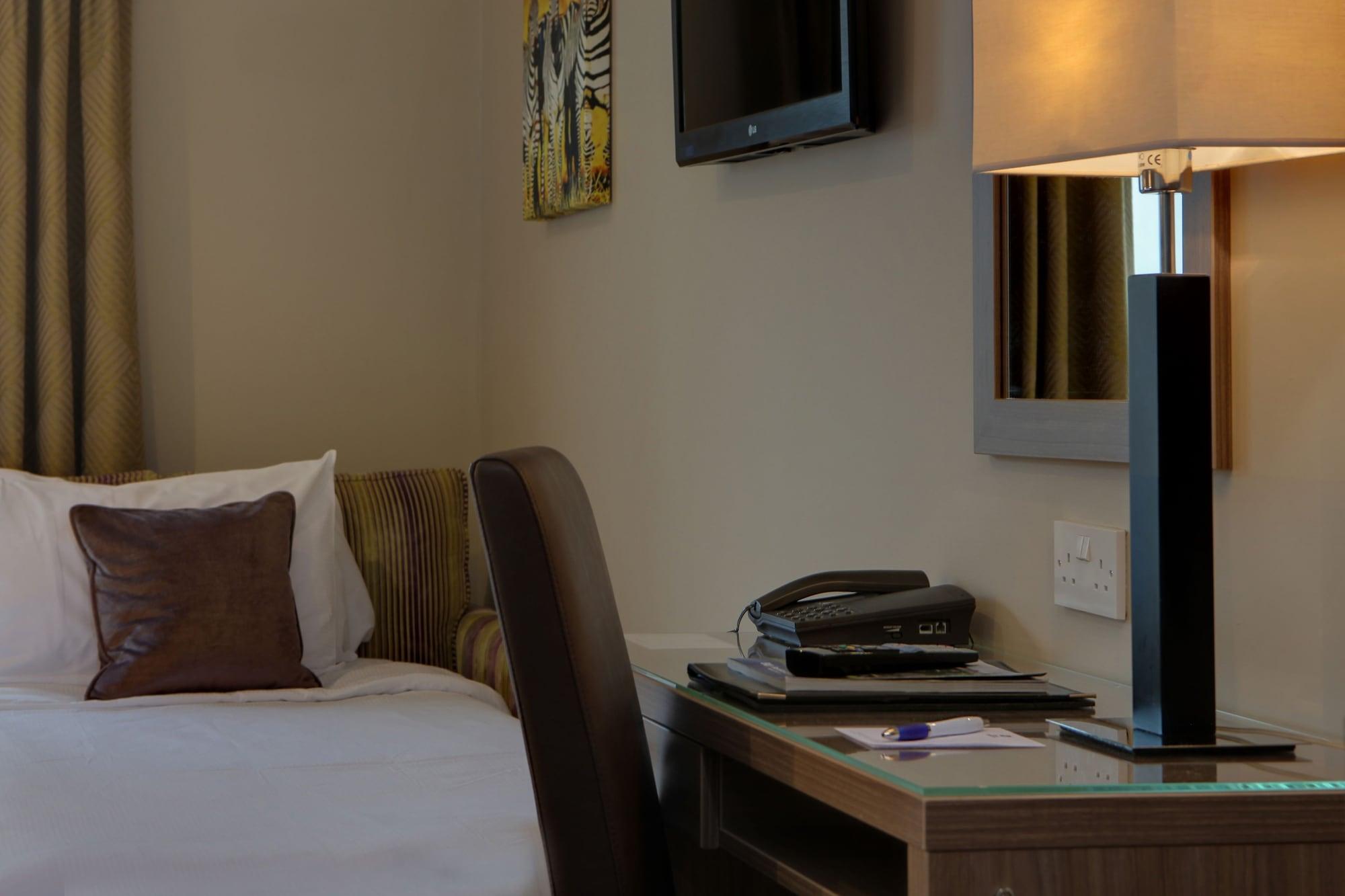 Best Western Pontypool Metro Hotel Exterior foto